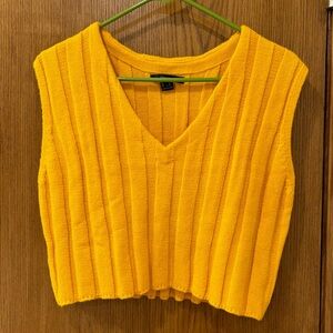 Boxy, yellow cropped sweater vest, xs